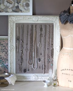 DIYAntiquedFrameJewelryDisplay1