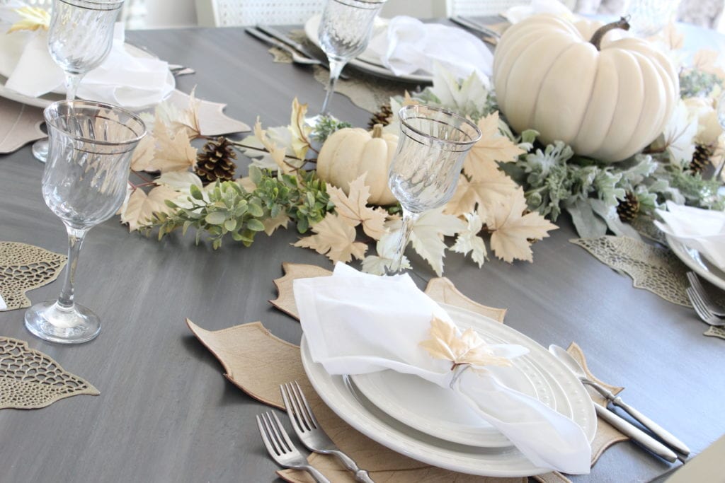 five ways to set a perfect thanksgiving table