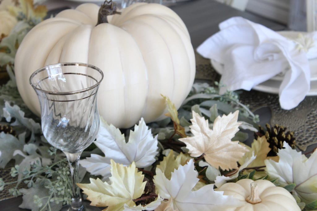 five ways to set a perfect thanksgiving table