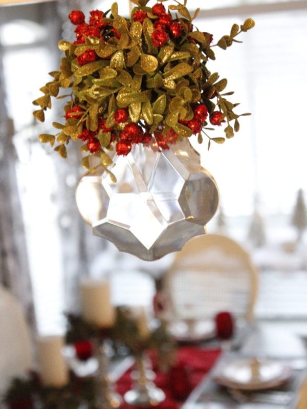 Seven Gorgeous Christmas Tablescape Ideas - Summer Adams