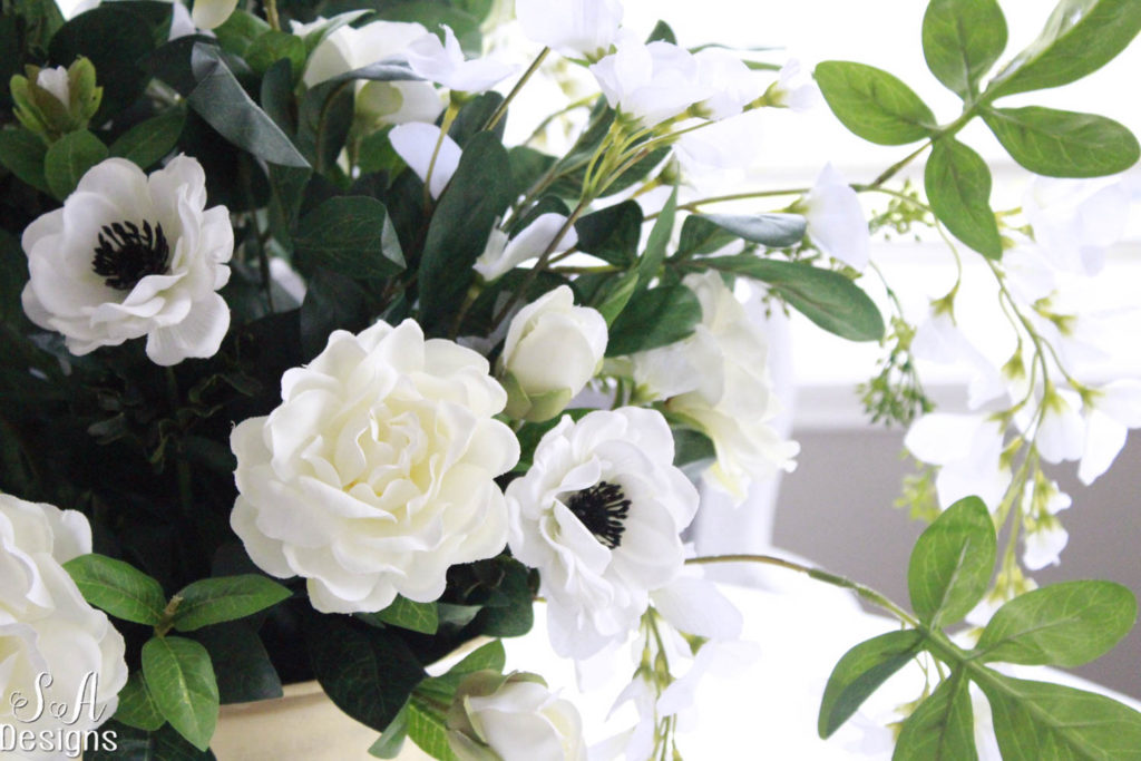 14 Ideas To Style Your Home For Spring gardenias peonies ranunculus