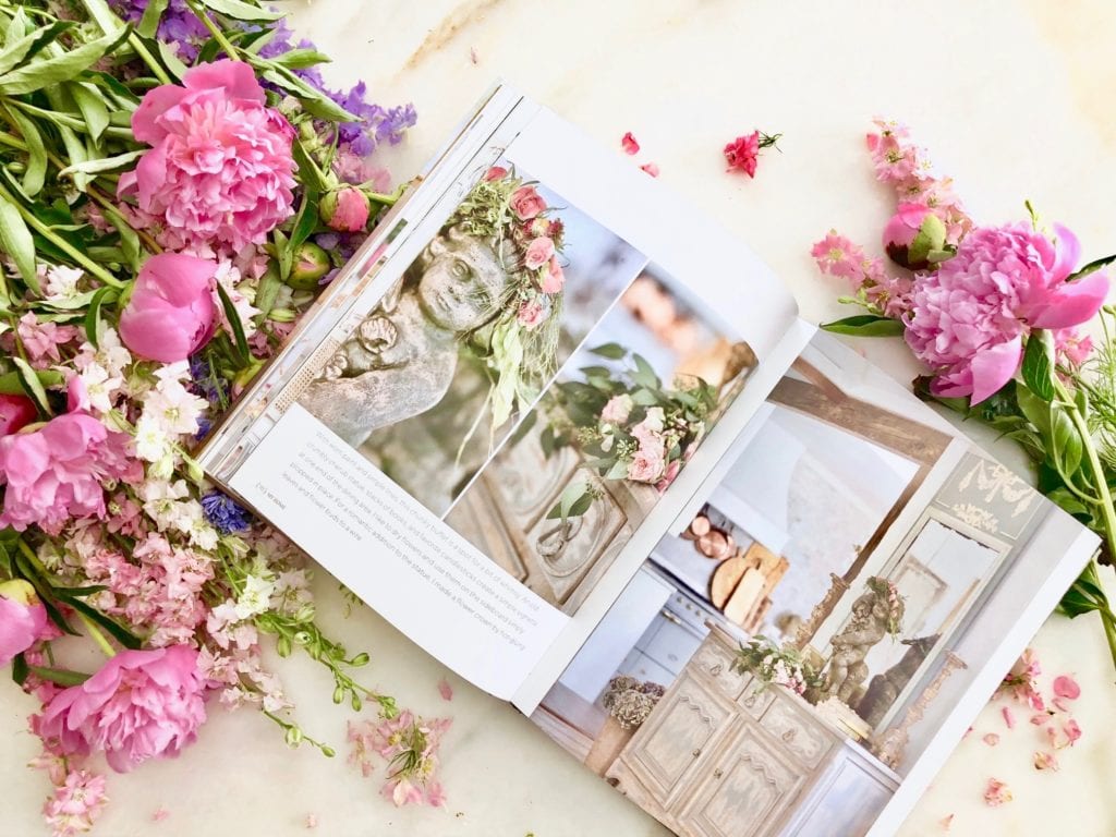 Summer Themed Decor: Best Coffee Table Books (Pinks, Blues, Greys