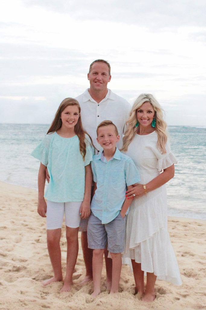 summer adams hawaii family pic oahu, rachel parcell collection dress