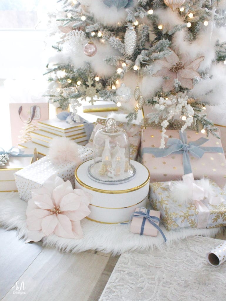 https://summeradams.com/wp-content/uploads/2018/11/Whimsical-Glam-Christmas-Living-Room-In-Pastels-12-769x1024.jpg