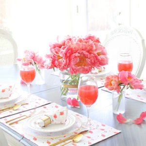 Kate spade strut your stuff flamingo placemats and dinner napkins table runners placemats, summer tablescapes, summer table settings, summer table, summer place setting