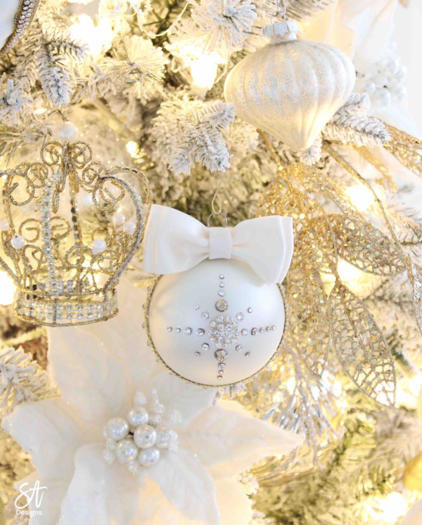 rhinestone bow diy ornament, girlie girly bow ornament, wedding ornament, Christmas rhinestones ornaments, Christmas decorations, glam Christmas decorations, elegant Christmas decor, classy Christmas decor, ivory bling ornaments, ivory ornate Christmas decor diy, ornament in gift box