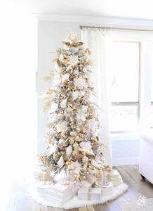 white and gold elegant glam Christmas decor