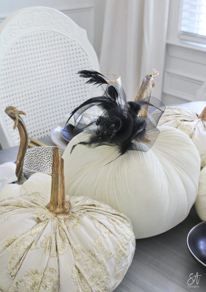 black fascinator on velvet pumpkin, hotskwash pumpkins