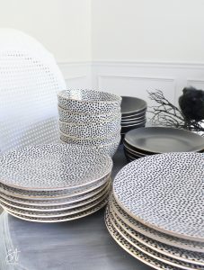 walmart dinnerware, affordable dinnerware, glam modern dinnerware, modern place settings, velvet pumpkins, black and white halloween table,