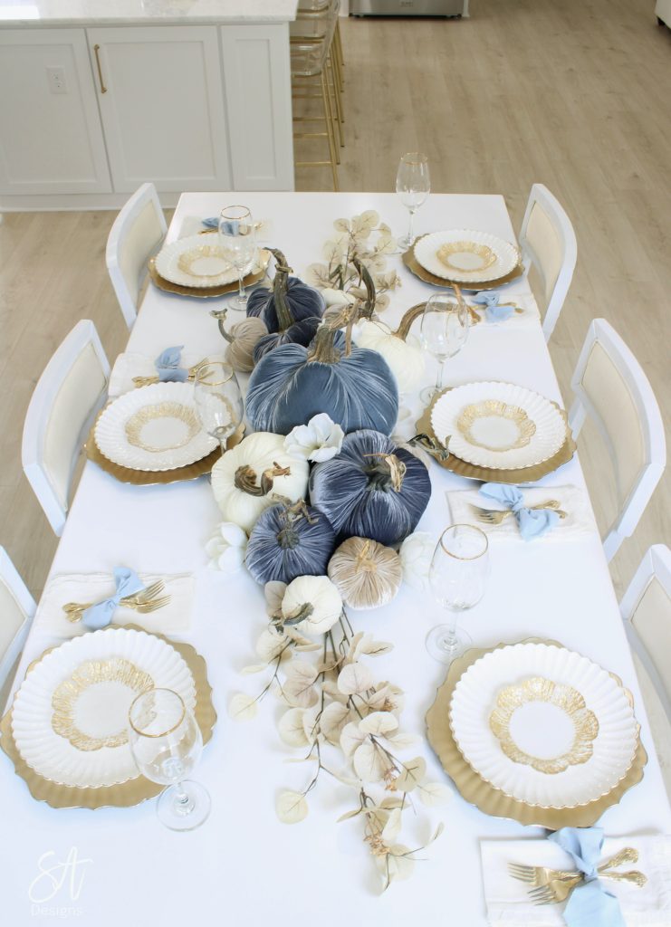 glamorous blue velvet hot skwash pumpkins fall table setting, elegant fall table