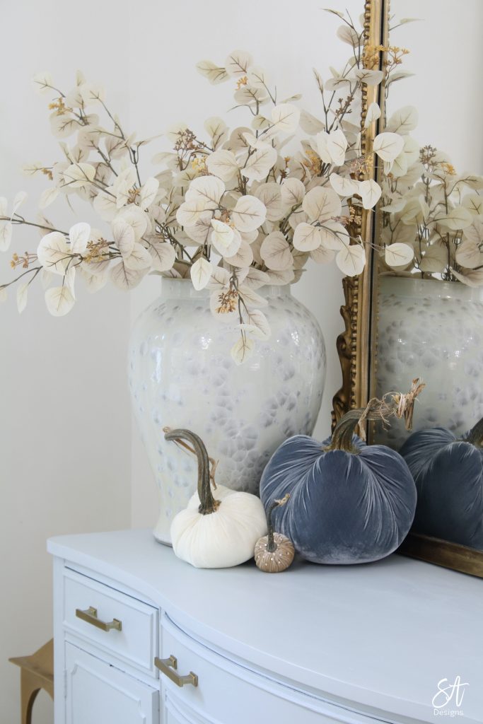 blue velvet pumpkins, hot skwash velvet pumpkins, fall decor, fall table, fall tablescape, anthropologie mirror, the prettiest french blue paint, french blue buffet, fall dining room